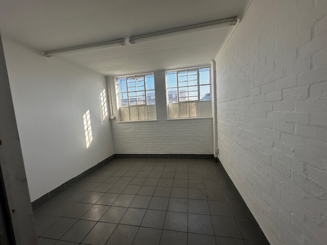 To Let Commercial Property for Rent in Maitland Western Cape